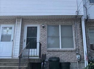 28 Tom Ct, Staten Island, NY 10310