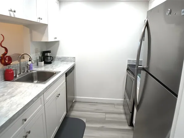 777 S Federal Hwy APT Rp306, Pompano Beach, FL 33062