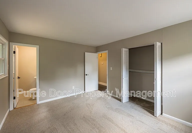 2369 Brenda Dr SE — Photo 19