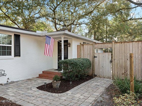 4th image of 4247 FAIRWAY Drive