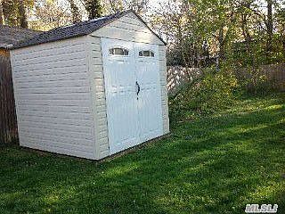4th image of 29 Oak Crest Dr