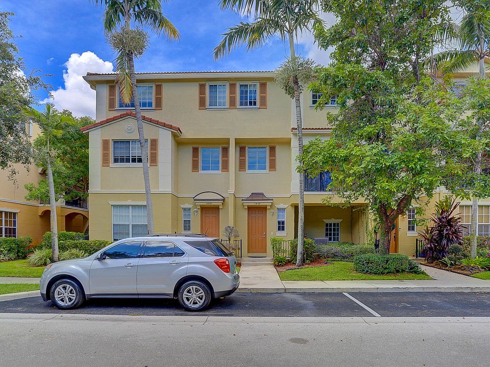 1st image of 1416 E Wickham Cir #1416