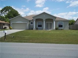 649 SE Thornhill Dr, Port Saint Lucie, FL 34983