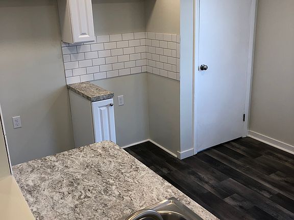 5th image of 78 Cherokee Dr