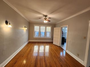 215A Washington Blvd APT 3N, Oak Park, IL 60302