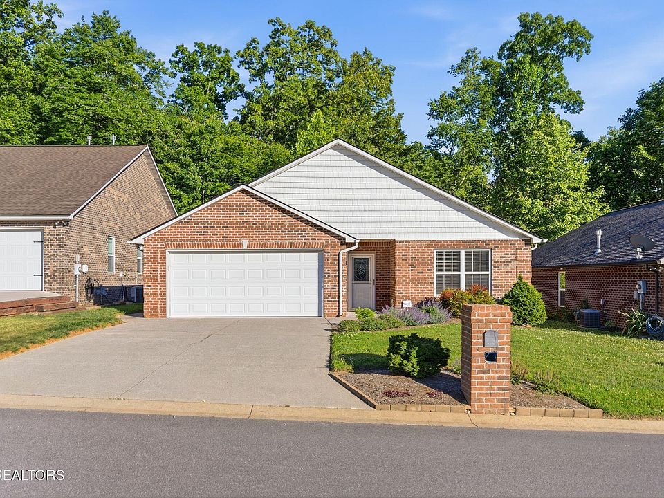 1st image of 128 Ann Cove Ln