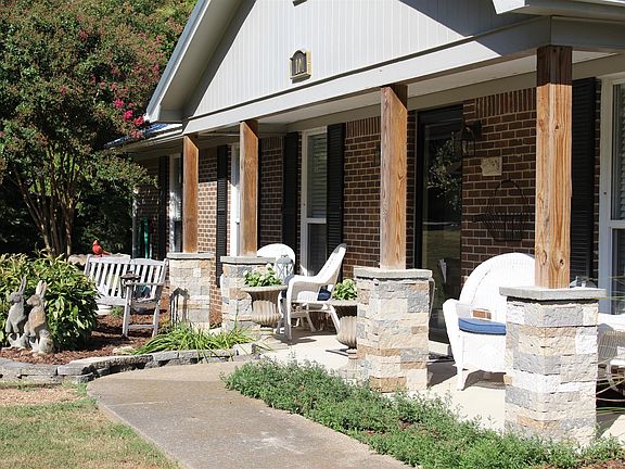 4th image of 101 Fairview Dr