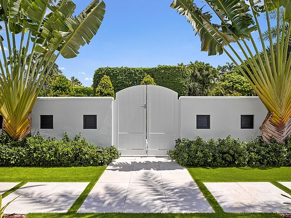 5th image of 734 S Ocean Blvd