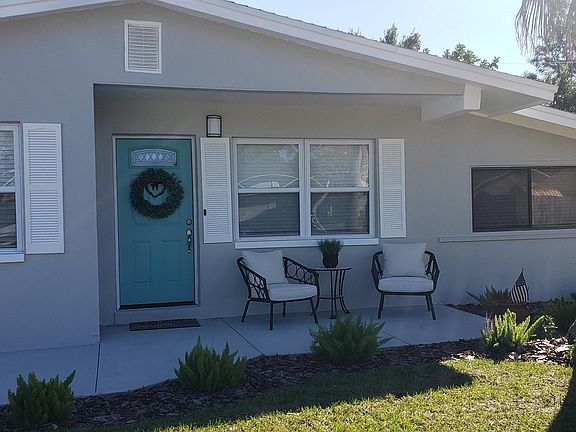 Spacious Front Porch