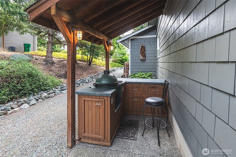 5th image of 4304 Whidbey Court