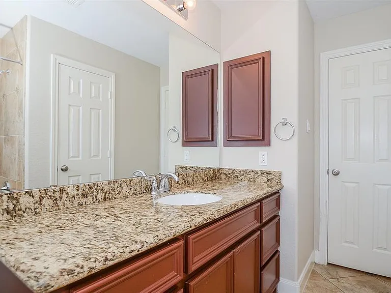 6510 Ashland Terrace Ln — Photo 18