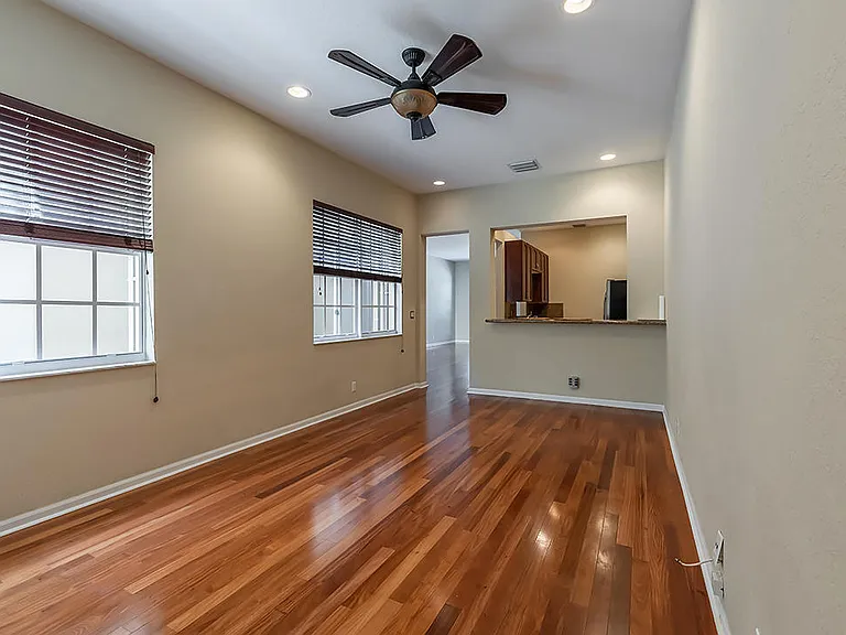 2502 NW 4th St — Photo 6