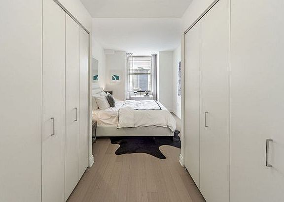 3rd image of 70 Pine St APT 3805