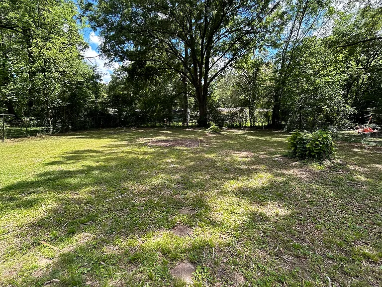 Reed Ave — Photo 14