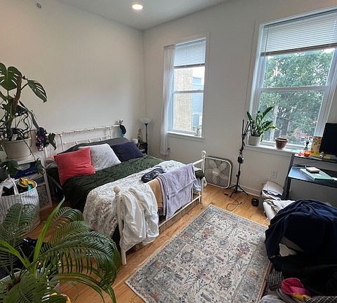 4th image of 1930 W Girard Ave #3R