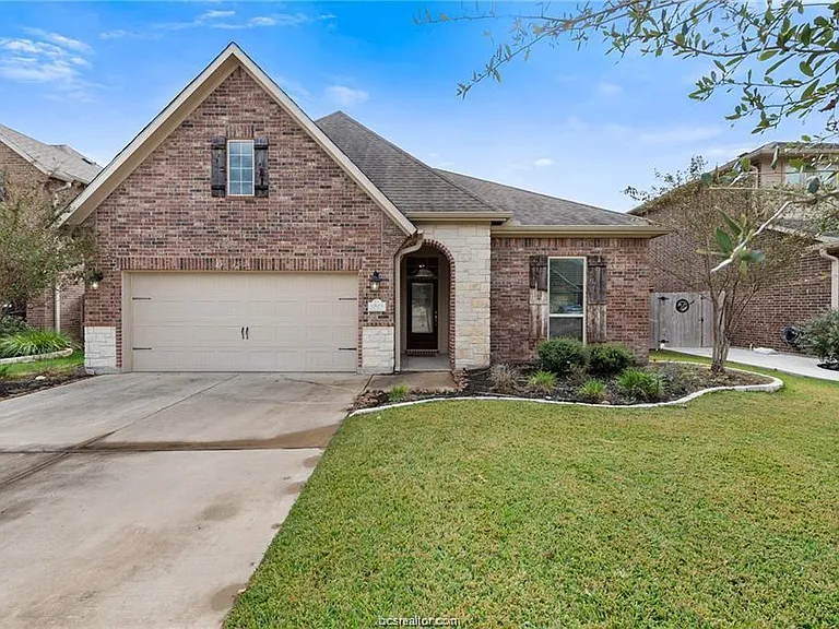 2523 Warkworth Ln — Photo 1