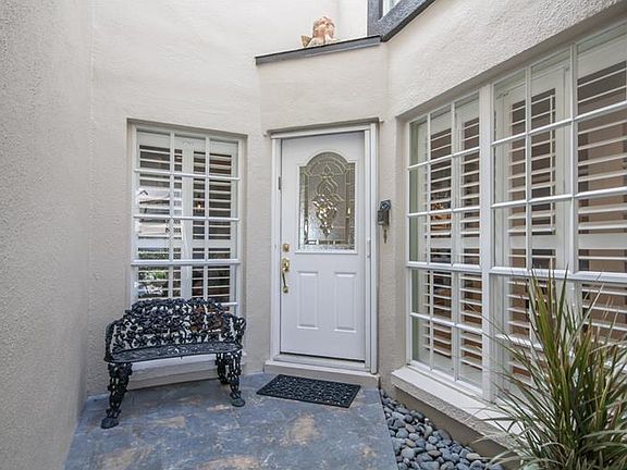 3rd image of 4225 Arborwood Ln