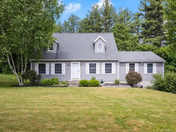 24 Tory Drive, Montville, CT 06382