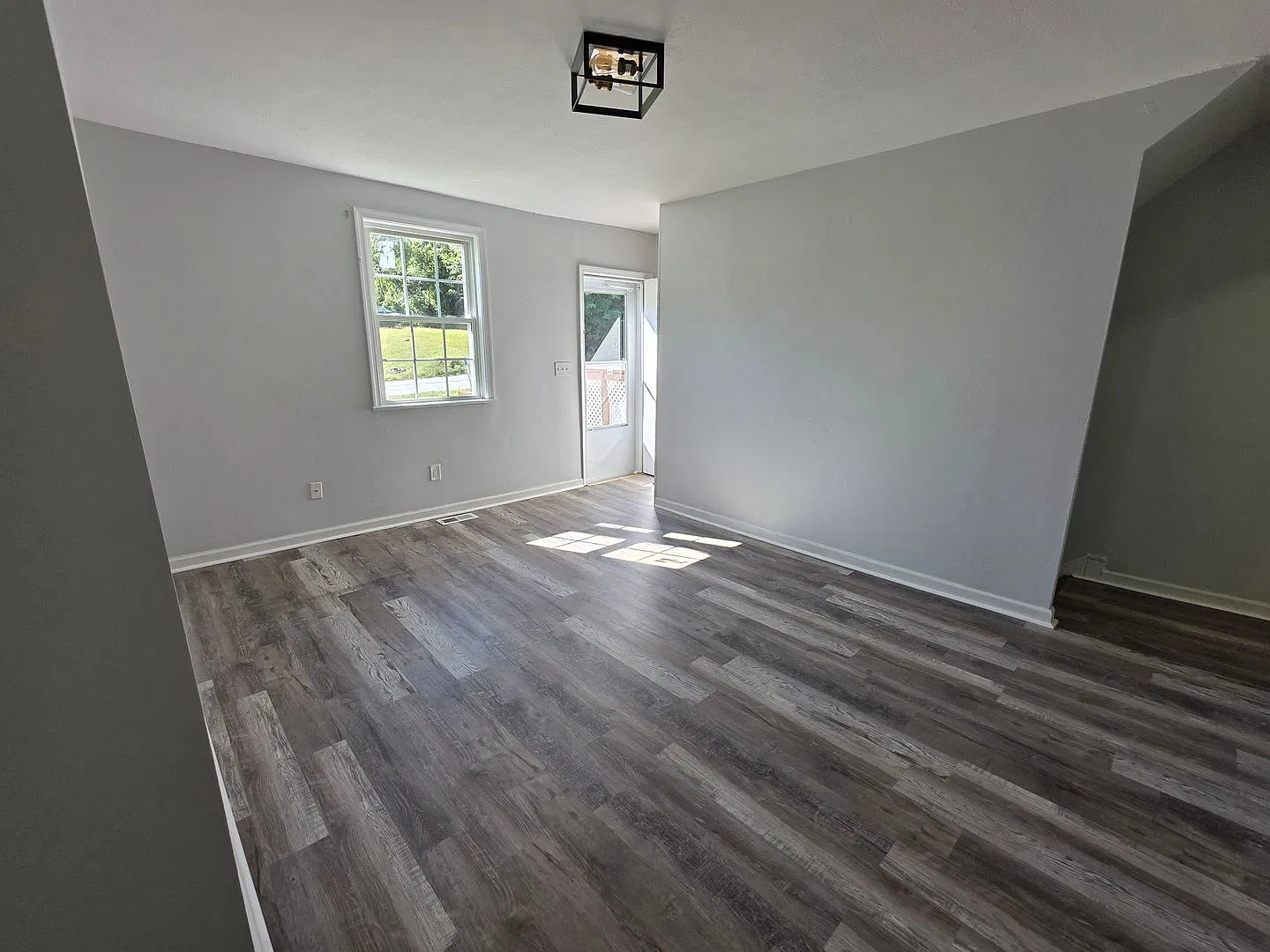 Duplex for Rent — Photo 3