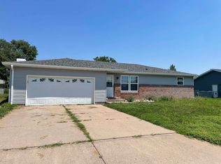 907 W 15th St, Lexington, NE 68850
