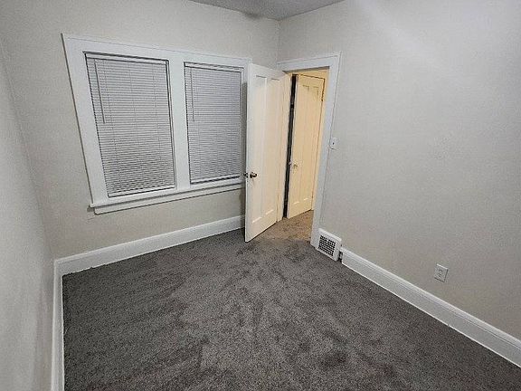 3rd image of 1623 Eddington Rd #1