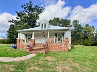 1729 Ashby St, Eden, NC 27288