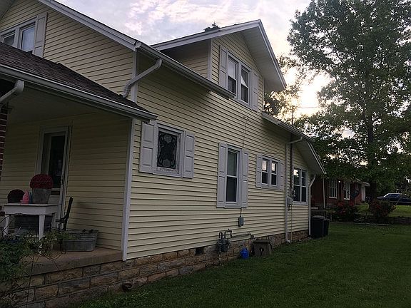 2nd image of 701 Bell Ave