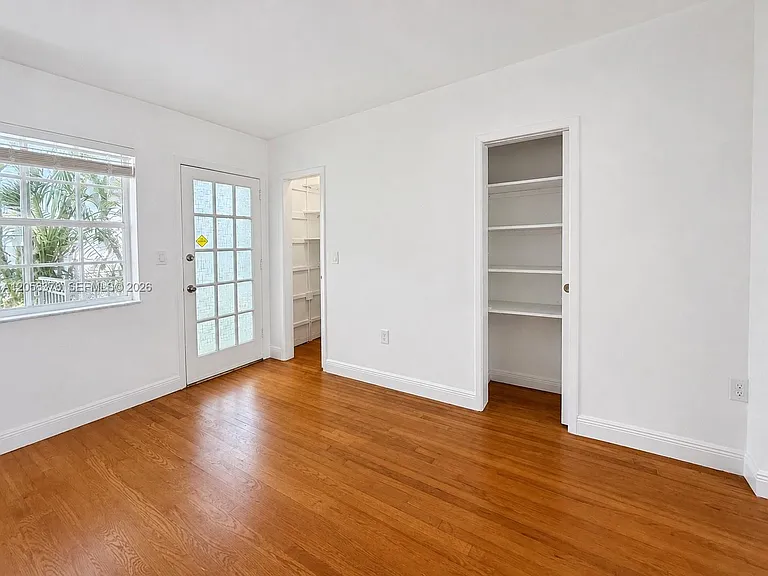 1561 West Ave #2 — Photo 3