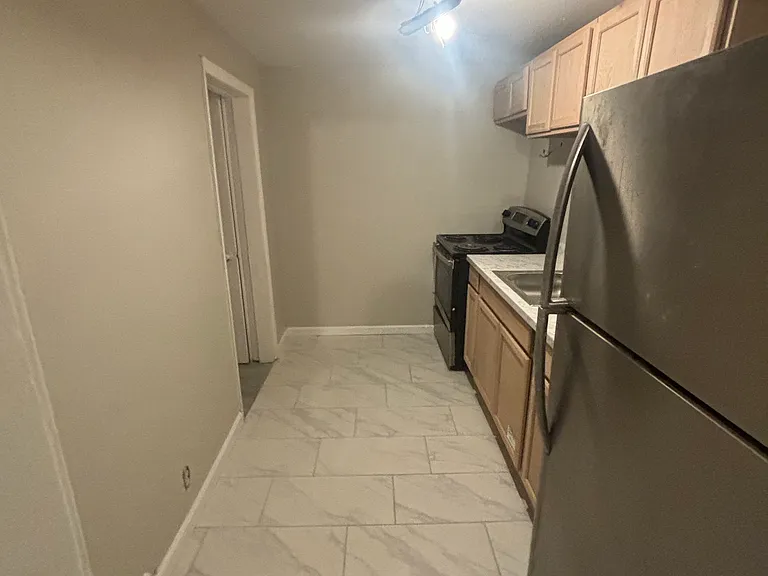 124 Stanger Ave #A — Photo 3