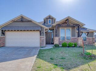 816 Parsons Dr, Yukon, OK 73099