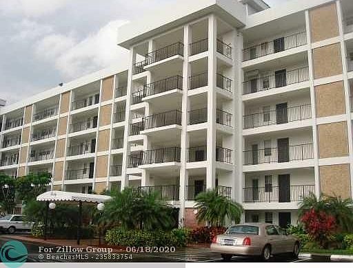 1st image of 2851 S Palm Aire Dr APT 206