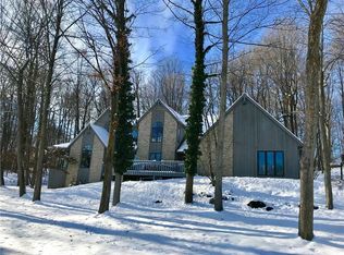 10 Sunrise Park, Pittsford, NY 14534