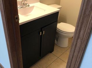 1625 10th St N #W-B, Cedar Rapids, IA 52405