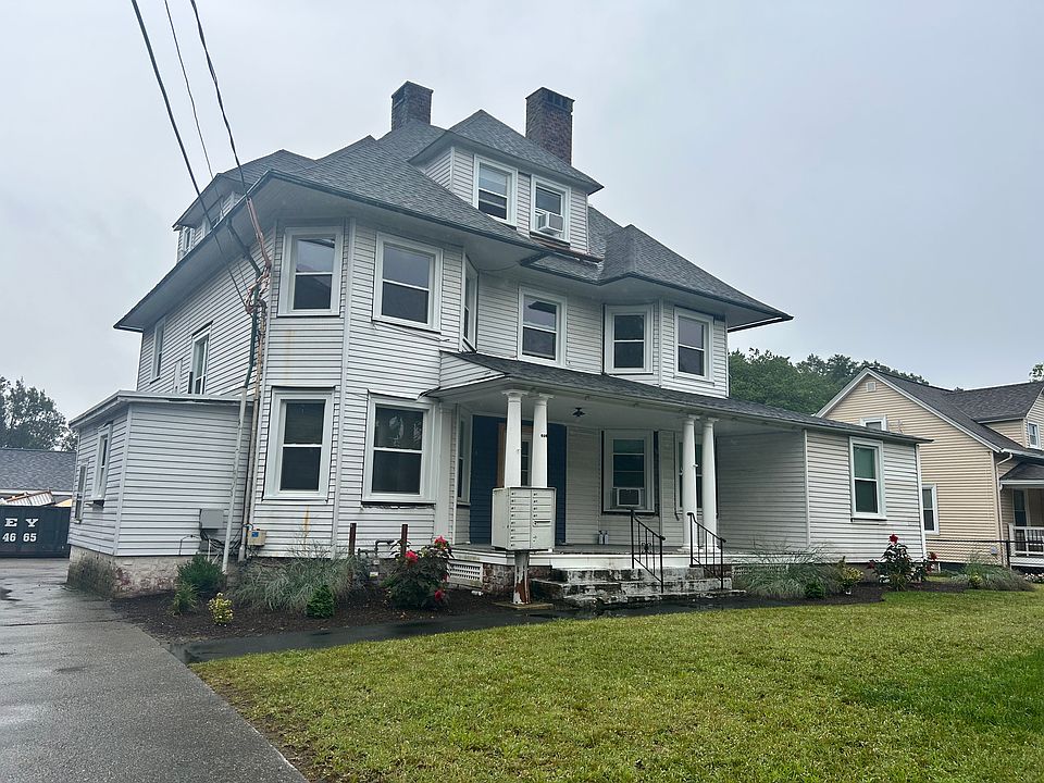 1st image of 820 Main St #5