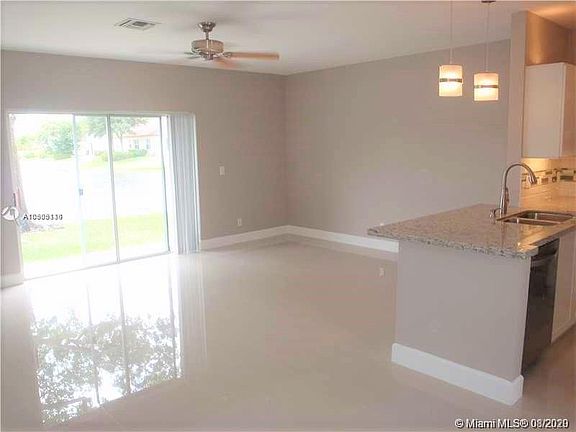 4th image of 16130 Emerald Cove Rd #16130