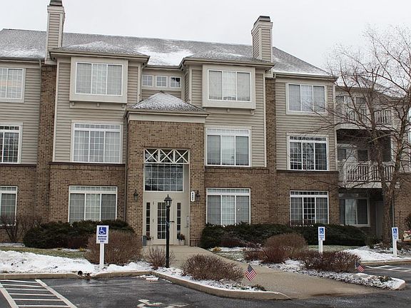 2nd image of 4221 Endeavor Dr Unit 104