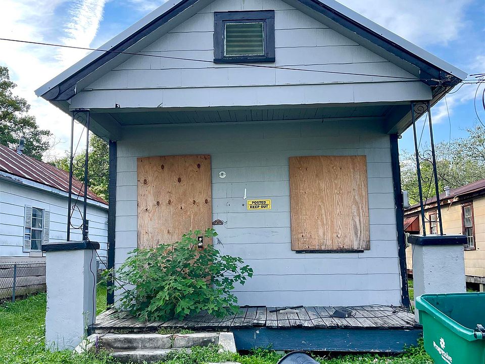 2nd image of 58080 W West Harleaux St