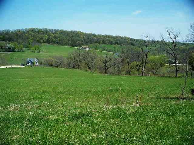1st image of 19 Wagoner Ln