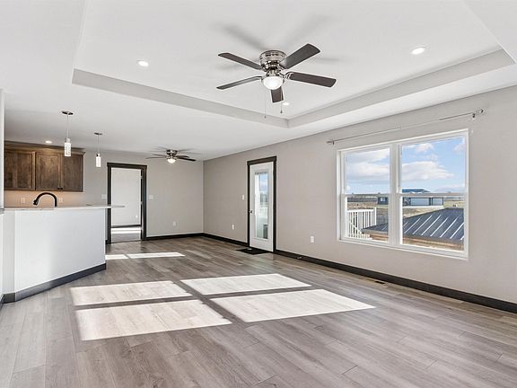 4th image of 1124 Lozmar Ln