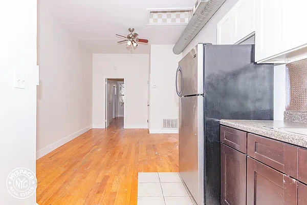 Rented by MySpaceNYC | media 14