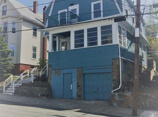 89 Henry Ave, Lynn, MA 01902