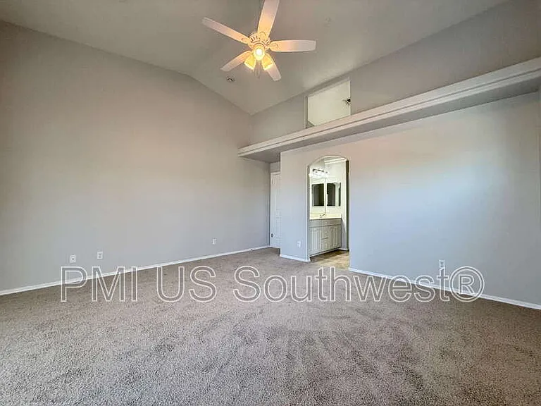 2917 Desert Vista Dr — Photo 15