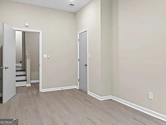 1523 Delia Dr — Photo 21