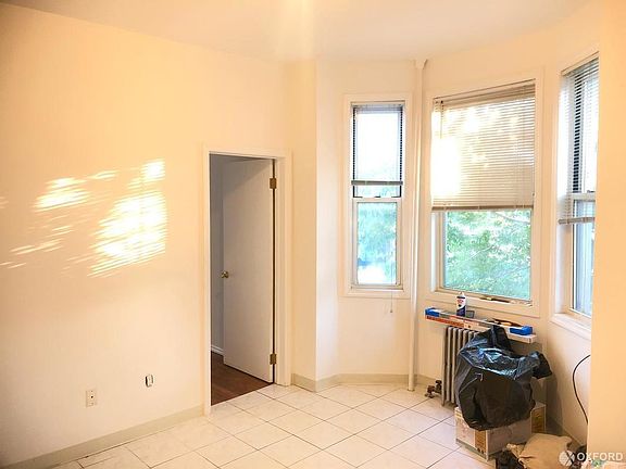 5th image of 92 Eckford St APT 2R