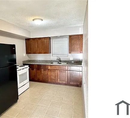 2811 Avenue M #5 — Photo 2