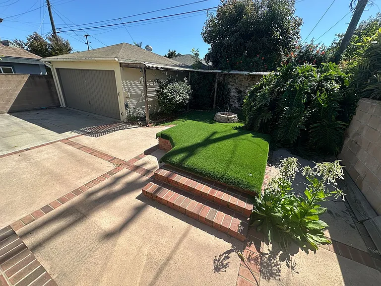 3977 Coolidge Ave — Photo 6