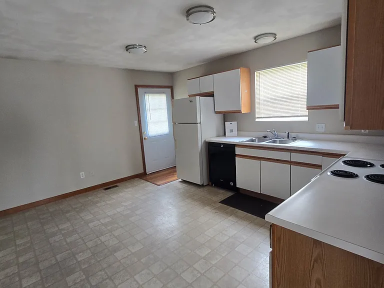 129 Autumn Pine Dr — Photo 3