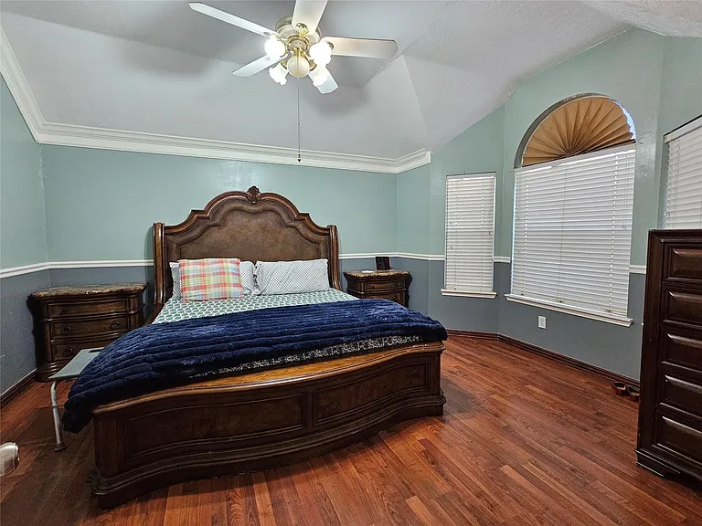 8807 Vista Springs Dr — Photo 12