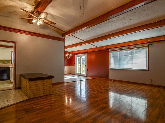 4th image of 204 Surfwood Dr