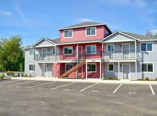 1997 Sky Park Dr #1, Medford, OR 97504